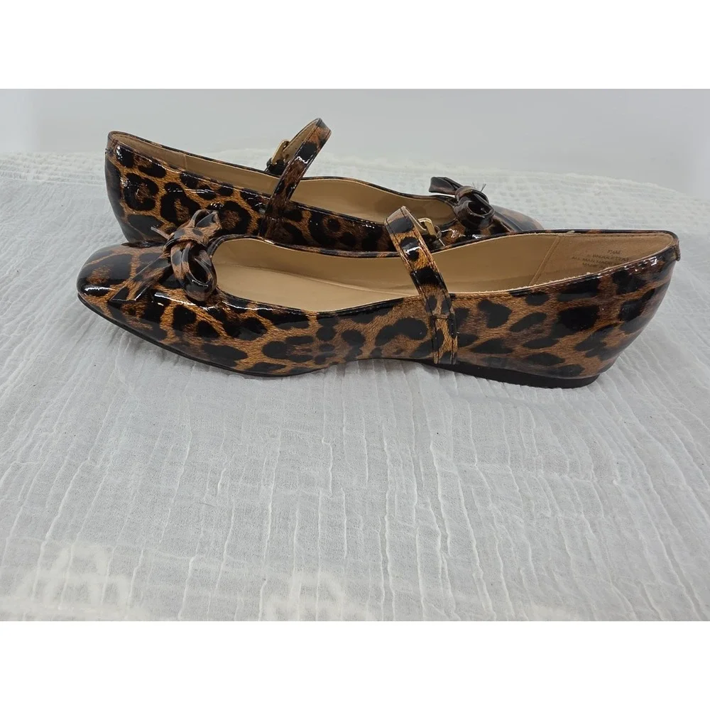 Bandolino Juletta Mary Jane Flats Leopard Patent Bow Square Toe Women's Size 7.5